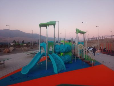 Foto 11: Plazas renovadas para la comuna de Huasco