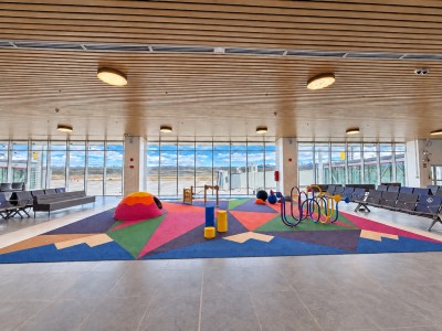 Foto 1: Sala de embarque Aeropuerto de Balmaceda
