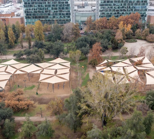 Área de Sombra en Parque Araucano